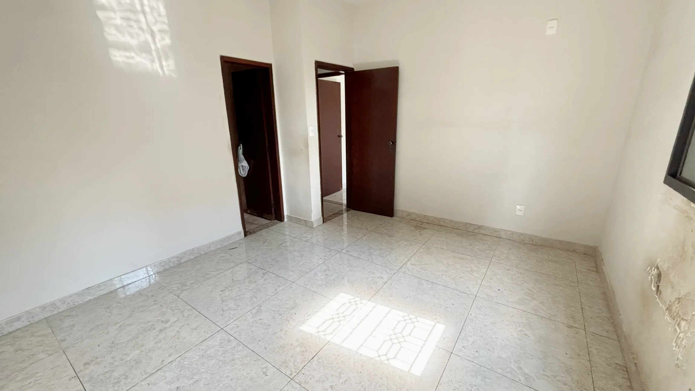Apartamento para alugar com 3 quartos, suíte e vaga no Bairro Paquetá – Belo Horizonte/MG