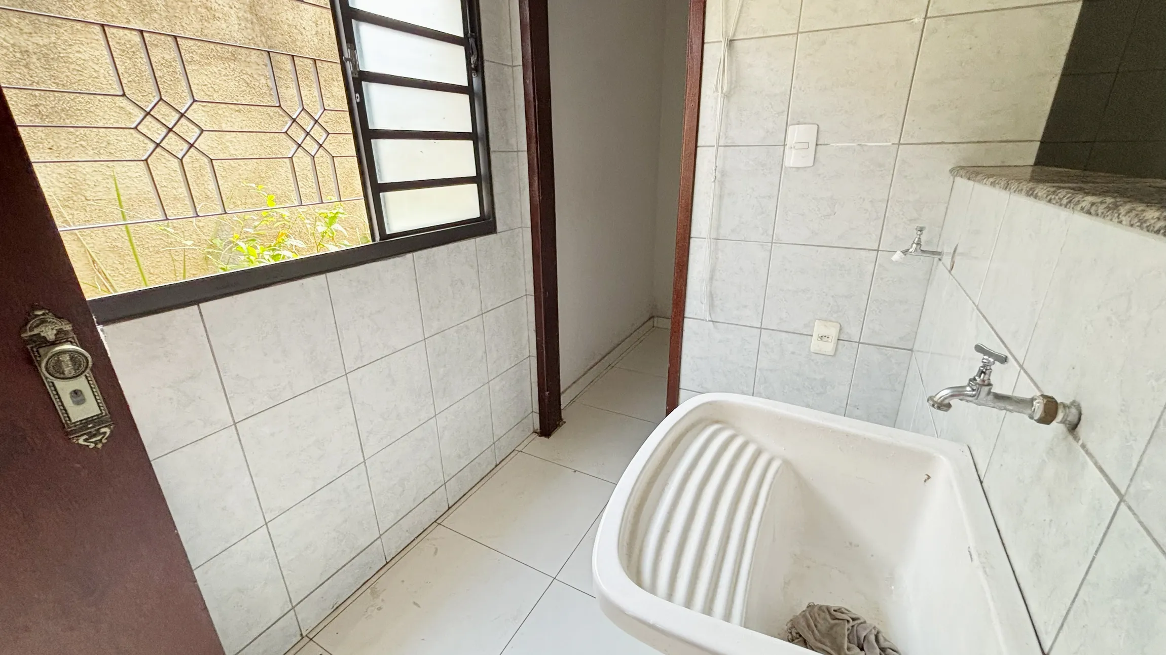 Apartamento para alugar com 3 quartos, suíte e vaga no Bairro Paquetá – Belo Horizonte/MG