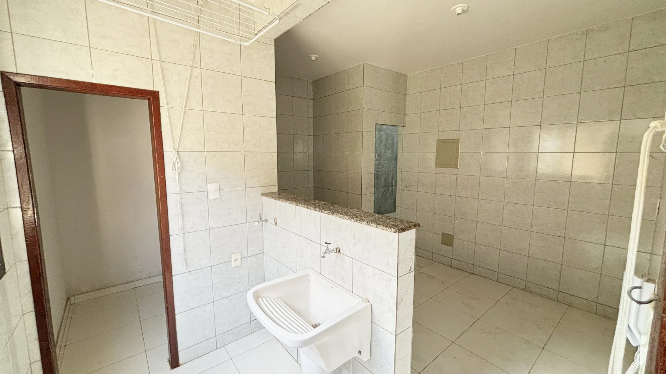 Apartamento para alugar com 3 quartos, suíte e vaga no Bairro Paquetá – Belo Horizonte/MG
