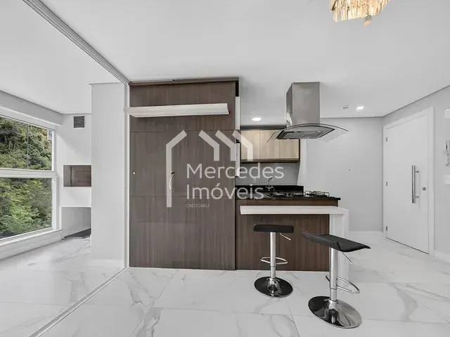 Apartamento com 80m² 2 quartos e 3 banheiros, para alugar, no bairro Centro em Itajaí