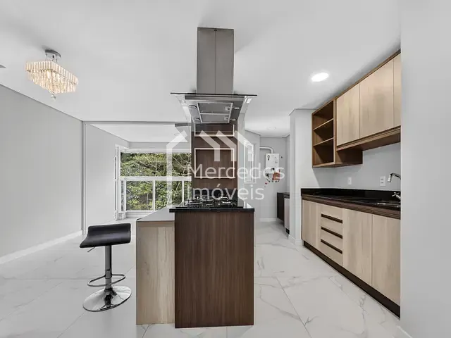 Apartamento com 80m² 2 quartos e 3 banheiros, para alugar, no bairro Centro em Itajaí
