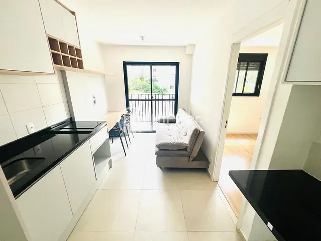 Apartamento 1 quarto e 1 banheiro, à venda ou para alugar, no bairro Pinheiros em São Paulo