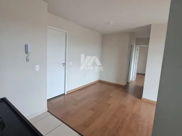 Apartamento 2 quartos e 2 banheiros, para alugar, no bairro Contorno em Ponta Grossa