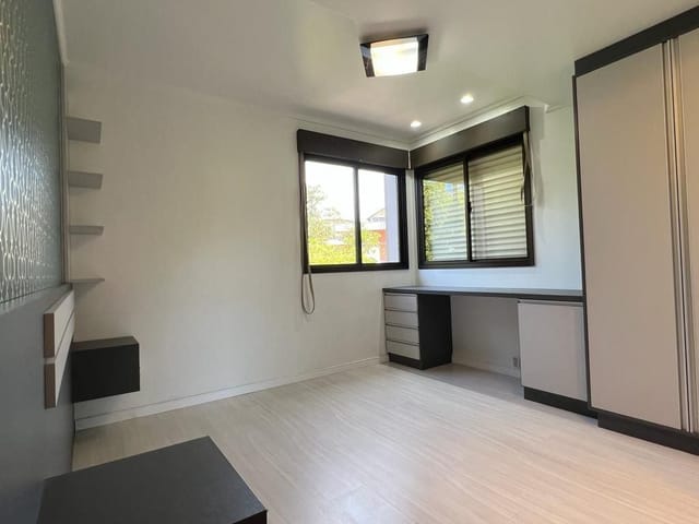 Apartamento 2 quartos e 1 banheiro, à venda, no bairro Desvio Rizzo em Caxias do Sul