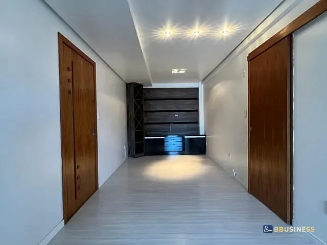 Apartamento 2 quartos e 1 banheiro, à venda, no bairro Desvio Rizzo em Caxias do Sul