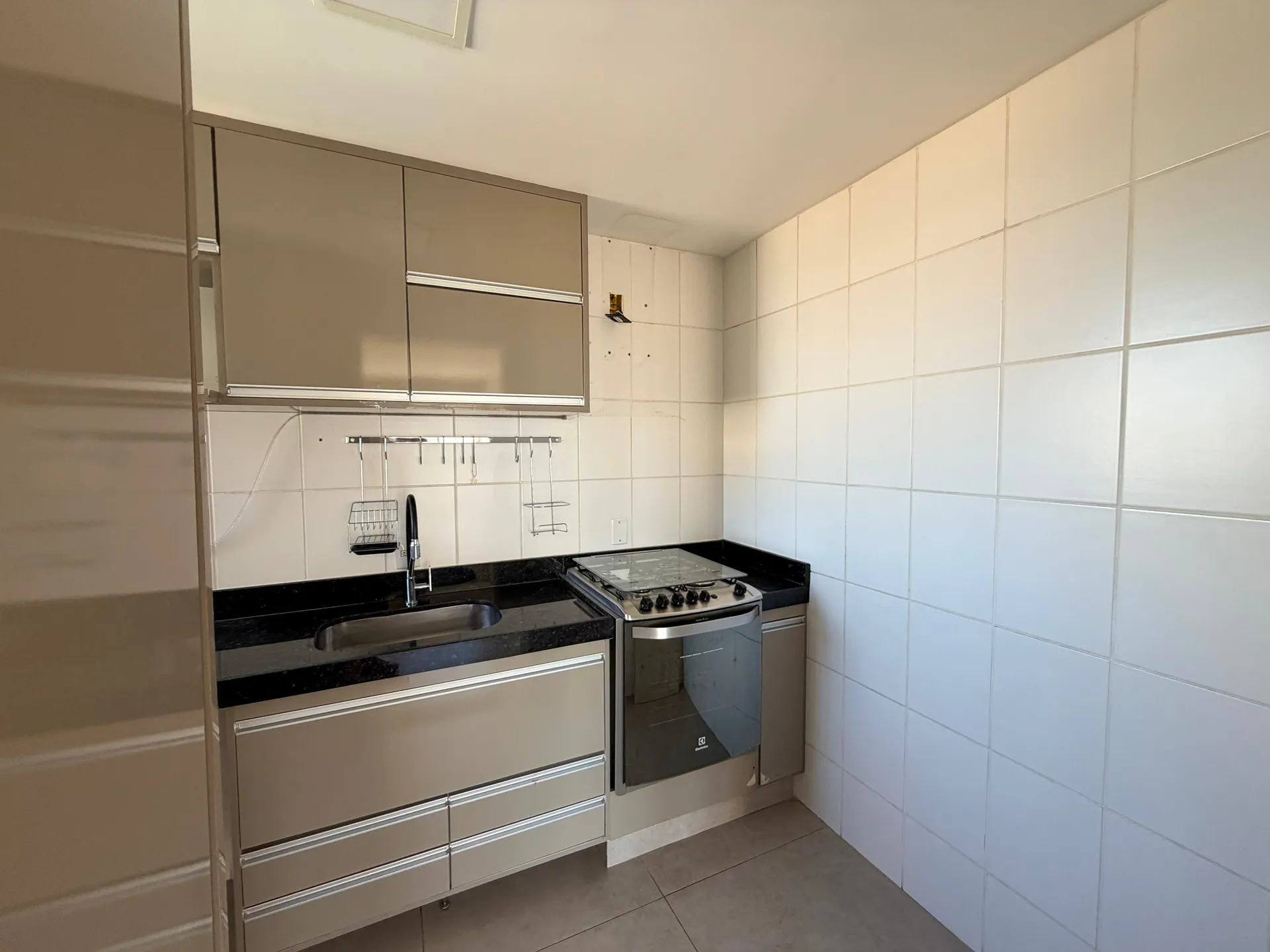 Apartamento para alugar com 2 quartos, armários planejados, 1 vaga coberta e lazer completo no Bairro João Pinheiro – Belo Horizonte/MG