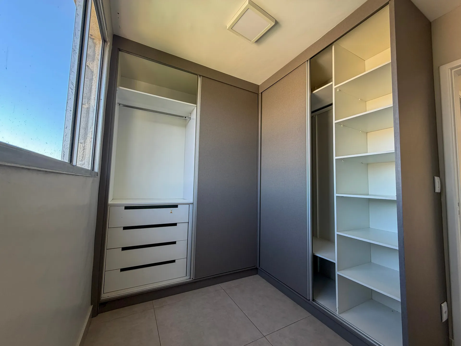 Apartamento para alugar com 2 quartos, armários planejados, 1 vaga coberta e lazer completo no Bairro João Pinheiro – Belo Horizonte/MG