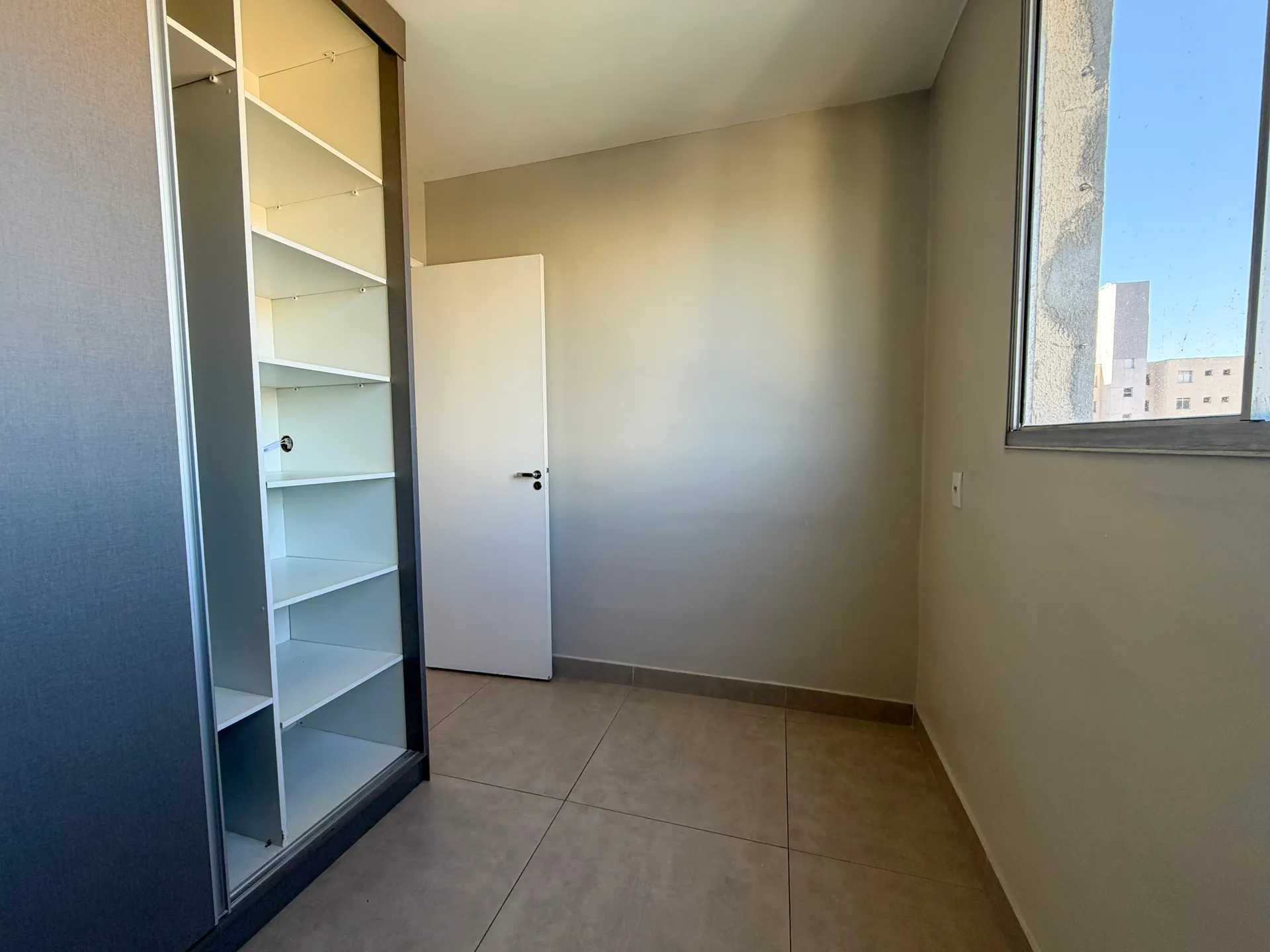 Apartamento para alugar com 2 quartos, armários planejados, 1 vaga coberta e lazer completo no Bairro João Pinheiro – Belo Horizonte/MG