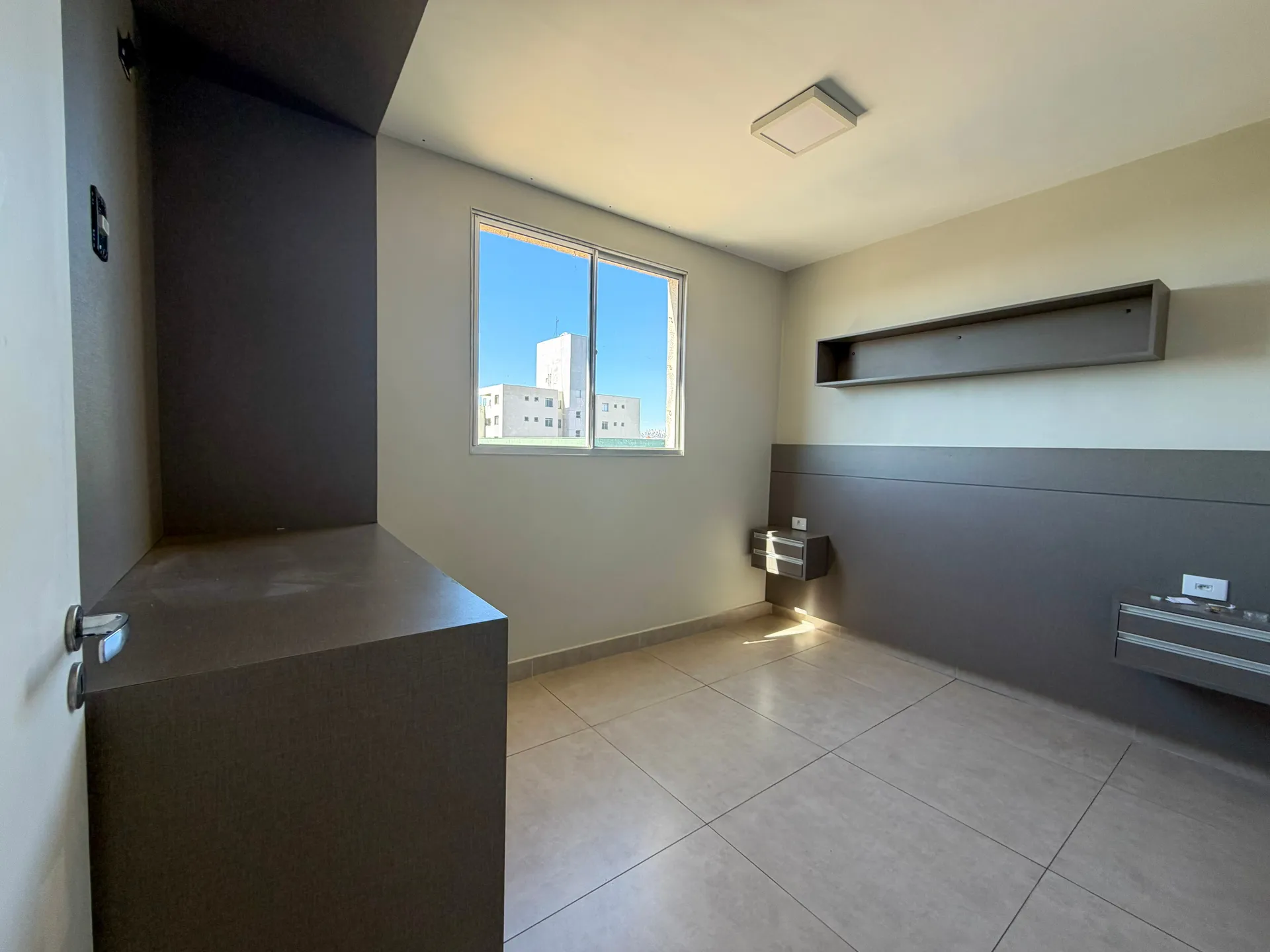 Apartamento para alugar com 2 quartos, armários planejados, 1 vaga coberta e lazer completo no Bairro João Pinheiro – Belo Horizonte/MG