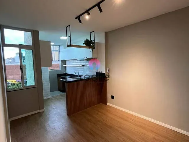 Apartamento 1 quarto e 1 banheiro, à venda, no bairro Centro em Belo Horizonte