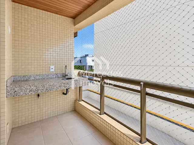 Apartamento com 63m² 2 quartos e 2 banheiros, para alugar, no bairro Fazenda em Itajaí