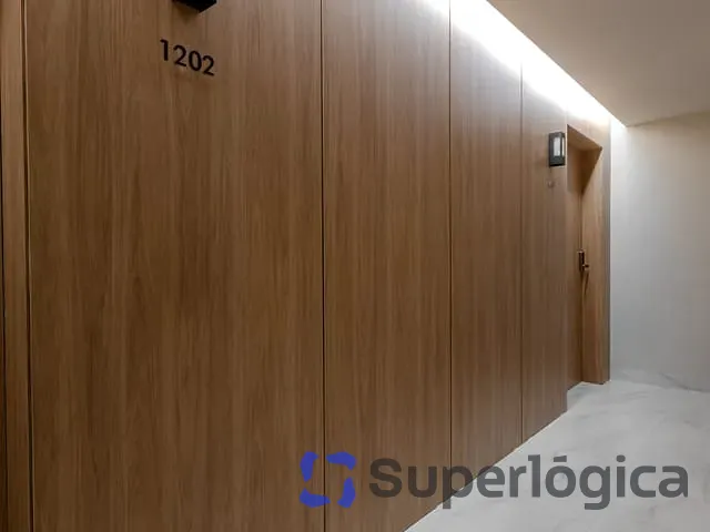 Apartamento com 279m² 4 quartos e 1 banheiro, à venda, no bairro Pontal Norte em Balneário Camboriú