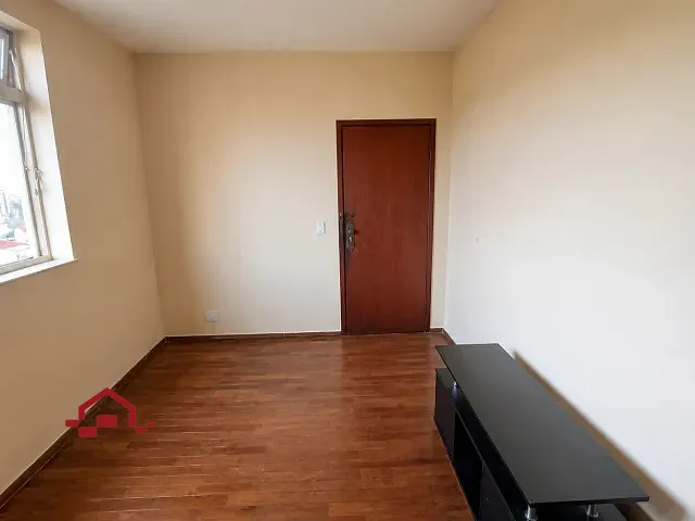 Apartamento com 95m² 3 quartos e 3 banheiros, para alugar, no bairro Caiçaras em Belo Horizonte