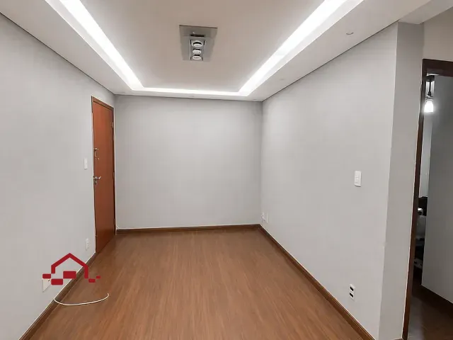 Apartamento 3 quartos e 1 banheiro, à venda, no bairro Carlos Prates em Belo Horizonte