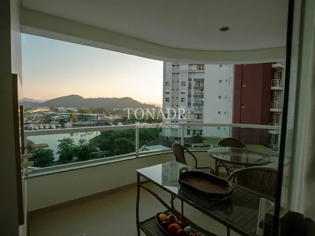 Apartamento 3 quartos e 4 banheiros, à venda, no bairro Barra Sul em Balneário Camboriú