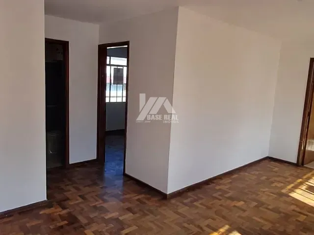 Apartamento 2 quartos e 1 banheiro, para alugar, no bairro Centro em Ponta Grossa