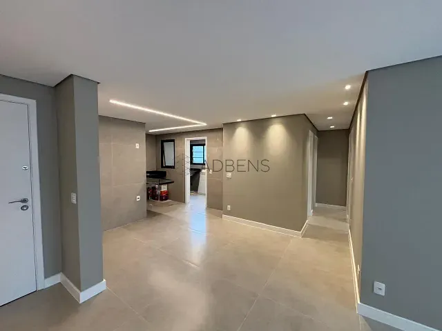 Apartamento 3 quartos e 2 banheiros, à venda, no bairro Itaim Bibi em São Paulo