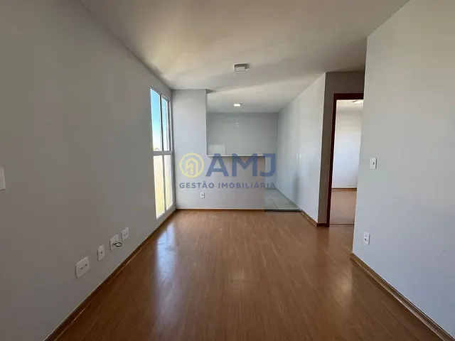 Apartamento 2 quartos e 1 banheiro, à venda, no bairro Setor Parque Tremendão em Goiânia