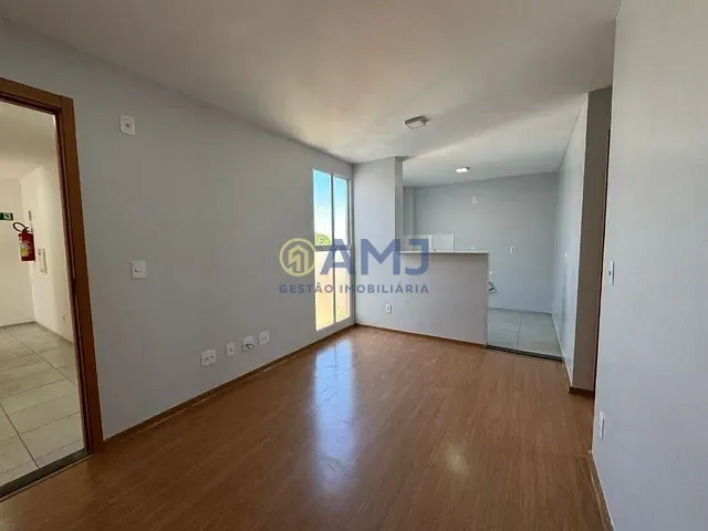 Apartamento 2 quartos e 1 banheiro, à venda, no bairro Setor Parque Tremendão em Goiânia