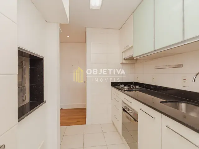 Apartamento 2 quartos e 2 banheiros, para alugar, no bairro Higienópolis em Porto Alegre
