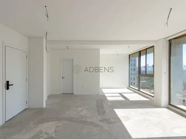 Apartamento 1 quarto e 3 banheiros, à venda, no bairro Itaim Bibi em São Paulo