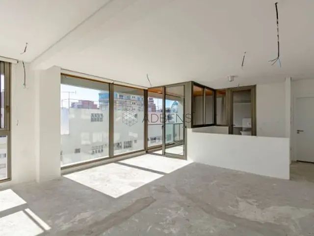 Apartamento 1 quarto e 3 banheiros, à venda, no bairro Itaim Bibi em São Paulo