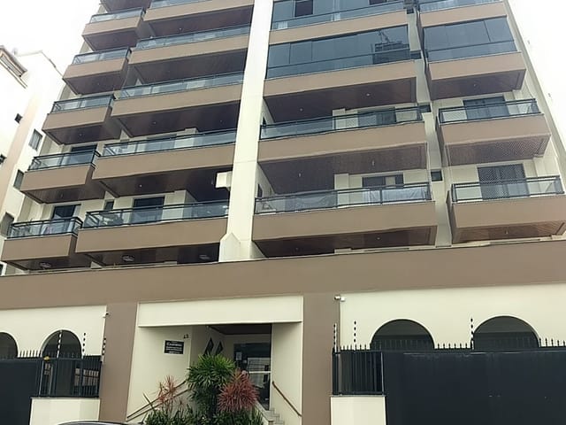 Apartamento à venda, no bairro meia praia em Itapema