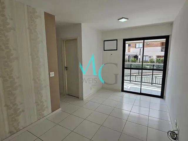 Apartamento 2 quartos e 1 banheiro, à venda, no bairro Campo Grande em Rio de Janeiro