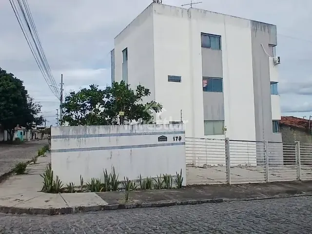 Apartamento 2 quartos e 1 banheiro, à venda, no bairro Bodocongó em Campina Grande
