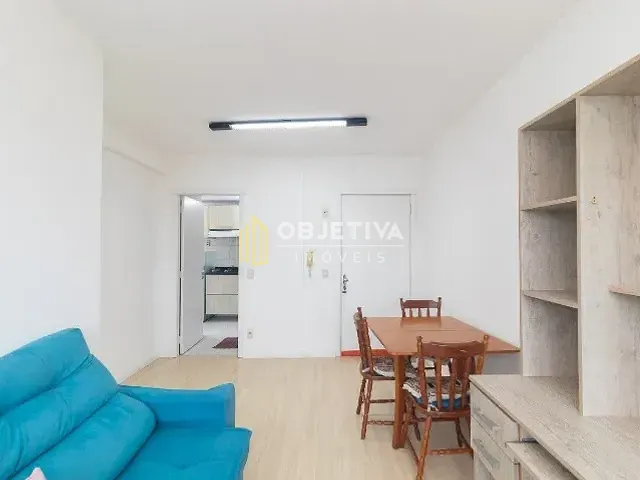 Apartamento 3 quartos e 2 banheiros, para alugar, no bairro Partenon em Porto Alegre
