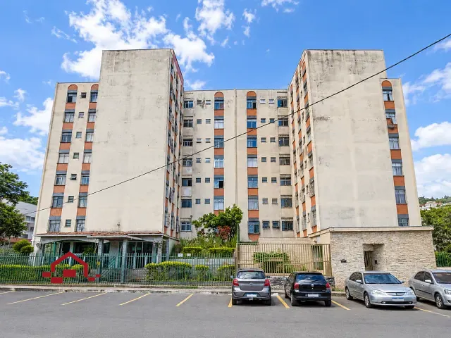 Apartamento 3 quartos e 2 banheiros, para alugar, no bairro Califórnia em Belo Horizonte