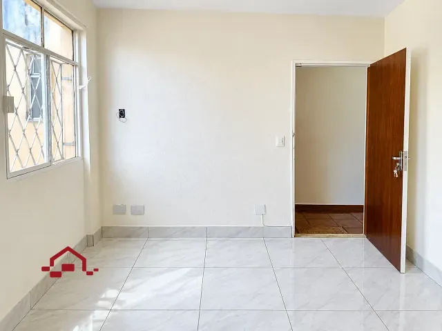 Apartamento 3 quartos e 2 banheiros, para alugar, no bairro Califórnia em Belo Horizonte
