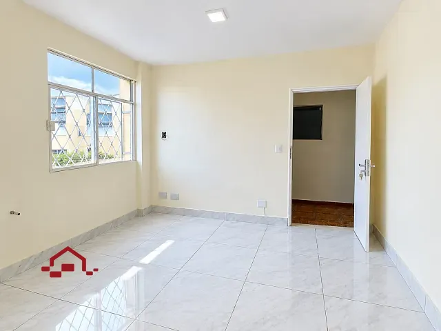 Apartamento 3 quartos e 2 banheiros, para alugar, no bairro Califórnia em Belo Horizonte