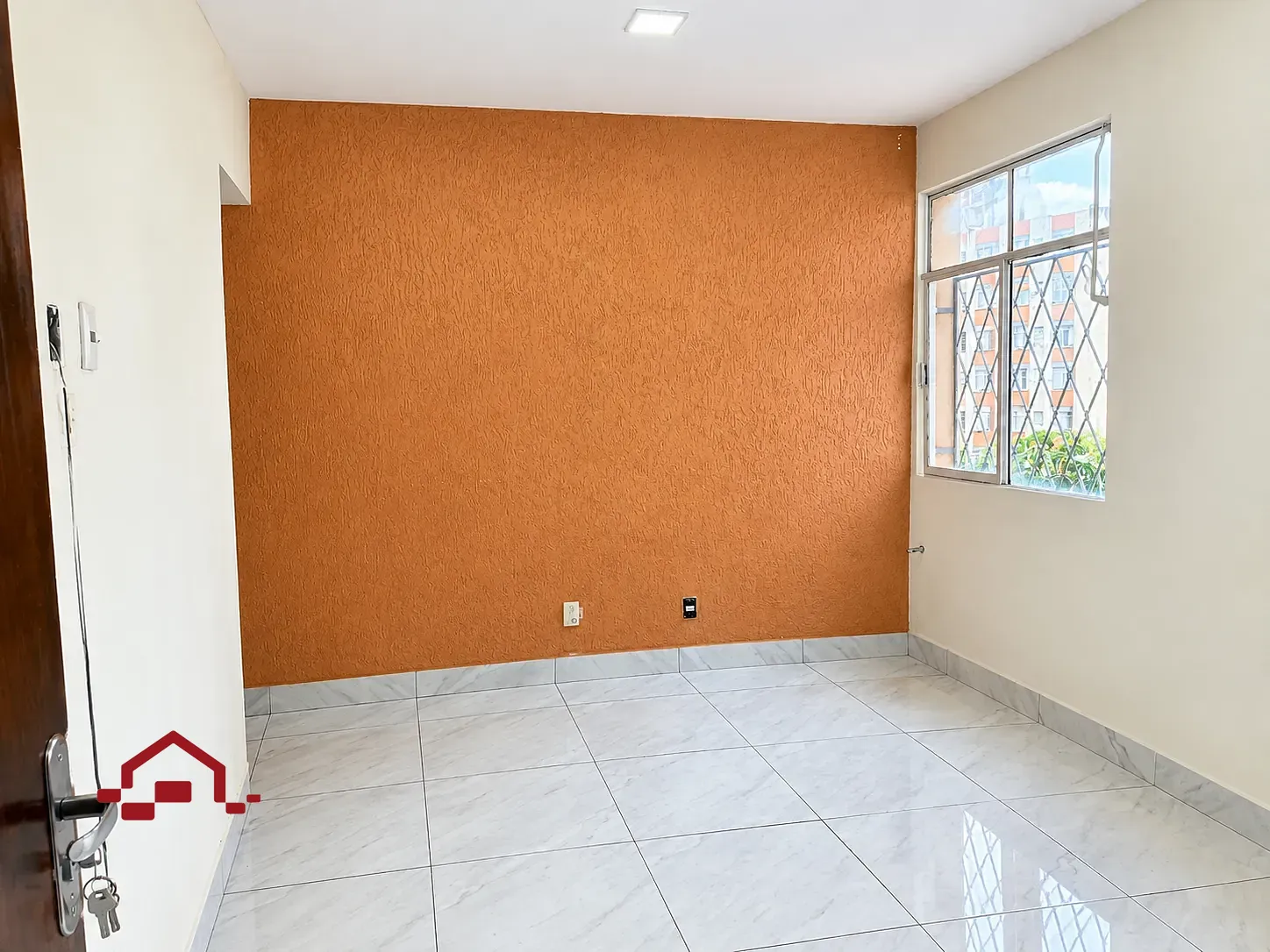 Apartamento com 3 quartos para alugar no bairro Califórnia em Belo Horizonte - foto do imóvel