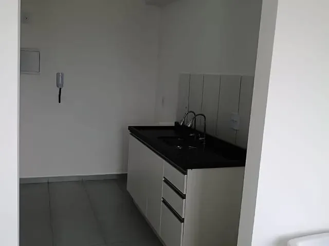 Apartamento 2 quartos e 2 banheiros, para alugar, no bairro Parque Esplanada em Embu das Artes