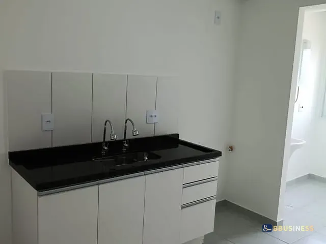 Apartamento 2 quartos e 2 banheiros, para alugar, no bairro Parque Esplanada em Embu das Artes