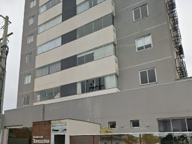 Apartamento à Venda Mobiliado com 2 Quartos e Churrasqueira – Edifício Tomazina