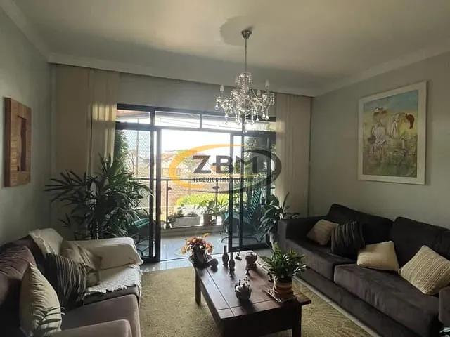 Apartamento com 220m² 3 quartos e 4 banheiros, à venda, no bairro Centro em Londrina