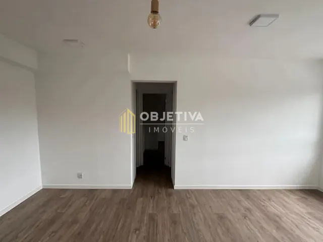 Apartamento 2 quartos e 1 banheiro, à venda, no bairro Passo da Areia em Porto Alegre