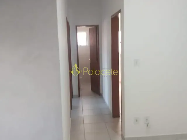 Apartamento 2 quartos e 1 banheiro, à venda, no bairro Jardim Gurilândia em Taubaté