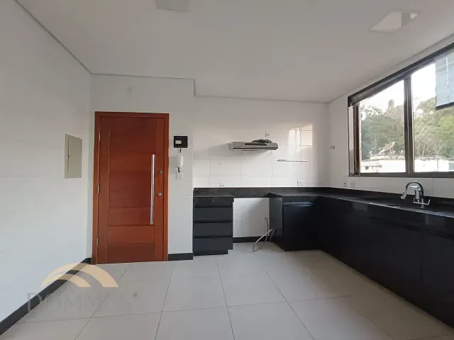 Apartamento com 201m² 3 quartos e 3 banheiros, para alugar, no bairro Bom Retiro em Ipatinga