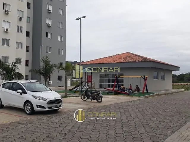 Apartamento com 59m² 2 quartos e 1 banheiro, para alugar, no bairro Alto Perequê. em Porto Belo
