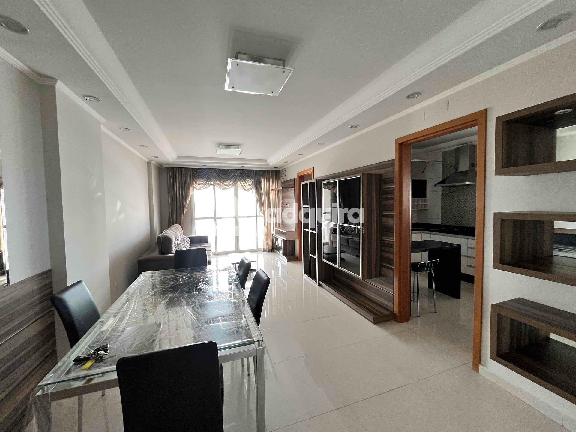 Apartamento à venda com 3 quartos, 165m² - Foto 5