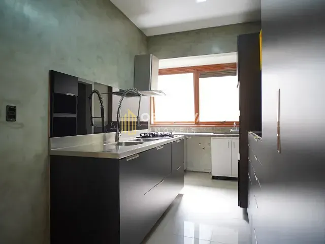 Apartamento 2 quartos e 2 banheiros, para alugar, no bairro Bela Vista em Porto Alegre