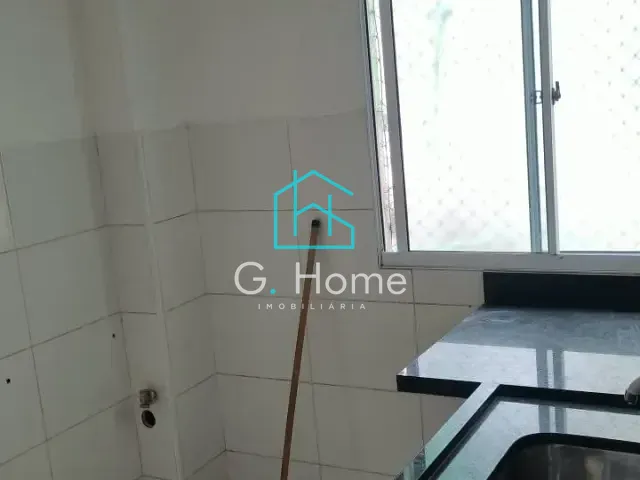 Apartamento 2 quartos e 1 banheiro, para alugar, no bairro Chácara Manella em Cambé