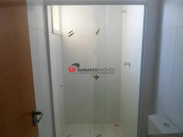 Apartamento 2 quartos e 1 banheiro, à venda, no bairro Vila Valparaiso em Santo André