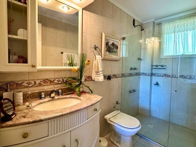 Apartamento 2 quartos e 1 banheiro, à venda, no bairro Panazzolo em Caxias do Sul