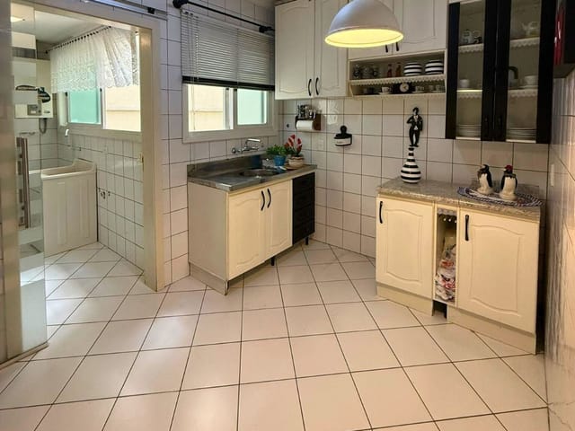 Apartamento 2 quartos e 1 banheiro, à venda, no bairro Panazzolo em Caxias do Sul