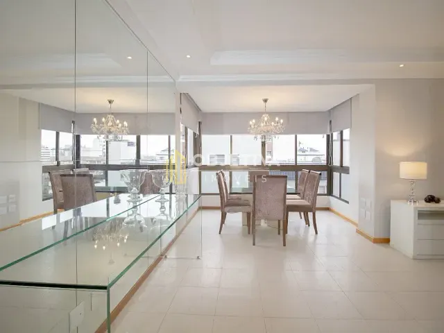 Apartamento 2 quartos e 3 banheiros, para alugar, no bairro Moinhos de Vento em Porto Alegre
