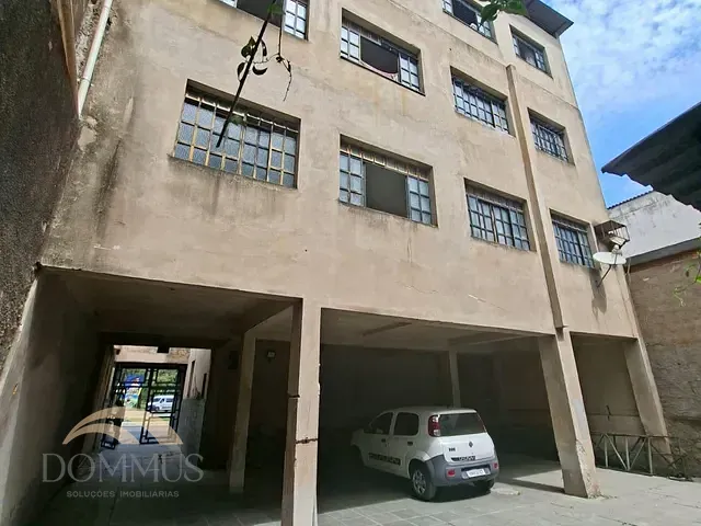 Prédio com 360m², à venda, no bairro Jardim Panorama em Ipatinga
